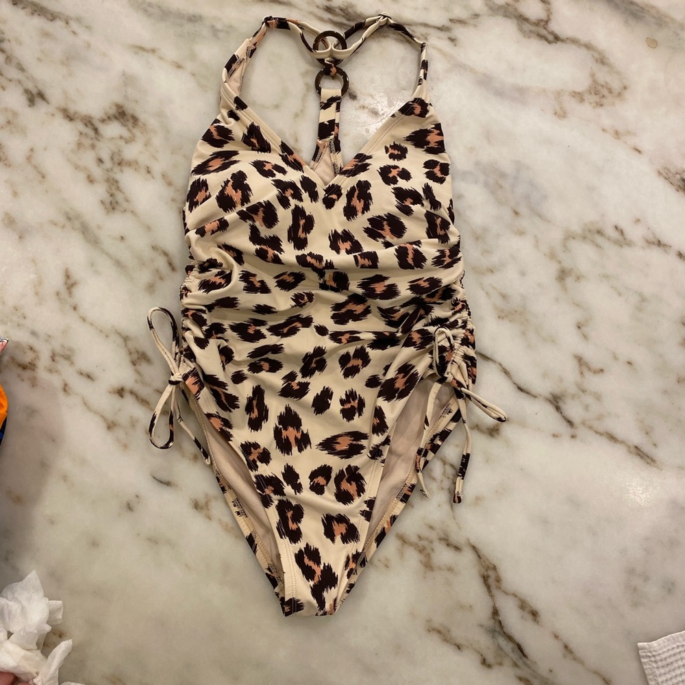 One piece swimsuit